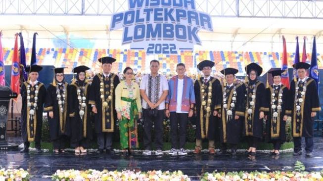 Poltekpar Lombok Wisuda Mahasiswa di Sirkuit Mandalika