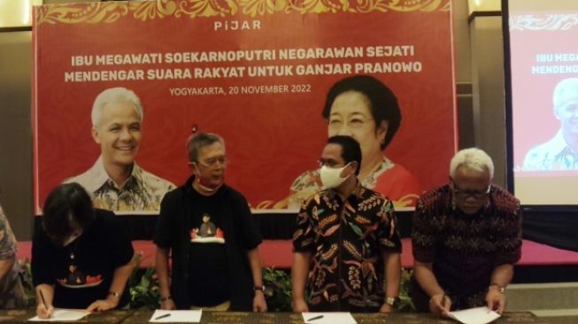 Minta Tiket untuk Ganjar Pranowo Maju Nyapres, Ratusan Relawan Kirim Surat ke Megawati