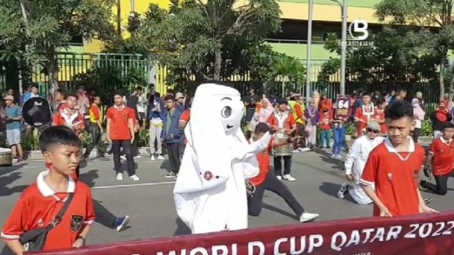 CFD di Kota Bekasi Hari Ini Dimeriahkan Warga Berburu Laeeb si Maskot Piala Dunia 2022