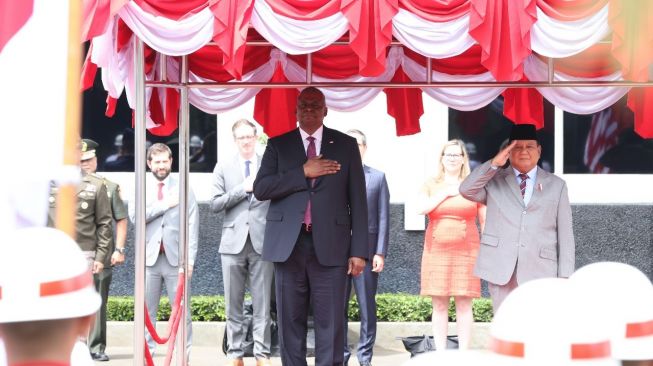 Menteri Pertahanan atau Menhan Prabowo Subianto menerima kunjungan Menteri Pertahanan Amerika Serikat atau Secretary Of Defense Lloyd J Austin III di kantor Kemhan, Jakarta, Senin (21/11/2022). (Tim Media Prabowo Subianto)