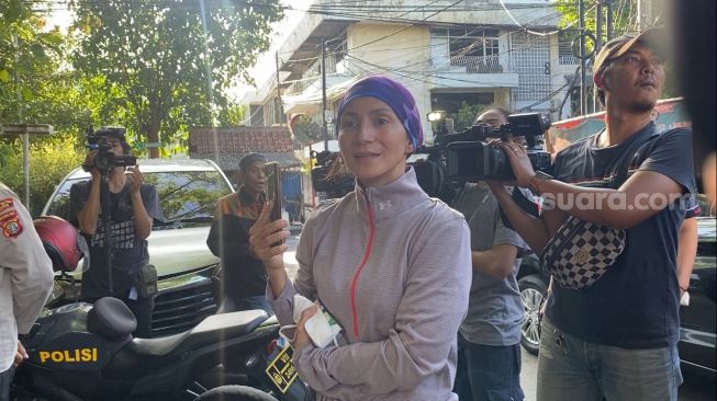 Rumahnya Digusur Paksa, Wanda Hamidah: Saya Masih Berusaha Mencerna Peristiwa Kemarin