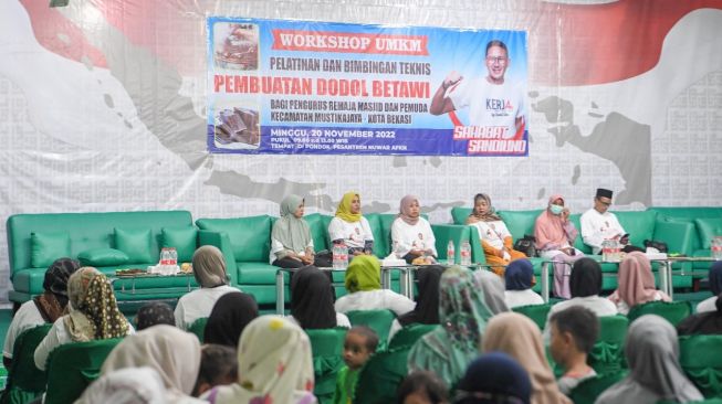 Naikan Taraf Ekonomi Hingga Buka Peluang Lapangan Kerja, Sahabat Sandiuno Latih Generasi Muda Berwirausaha