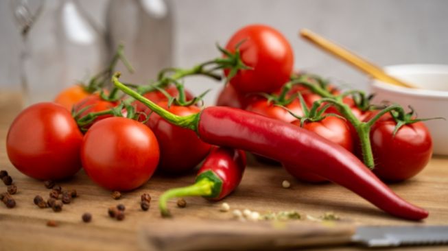 5 Tips Menyimpan Tomat agar Tetap Awet dan Tidak Mudah Busuk, Simak Baik-Baik!