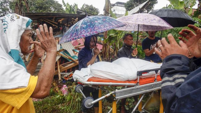 Nenek Nining Ditemukan Tak Bernyawa, Korban Gempa Cianjur Bertambah jadi 272 Orang, 39 Orang Belum Ditemukan