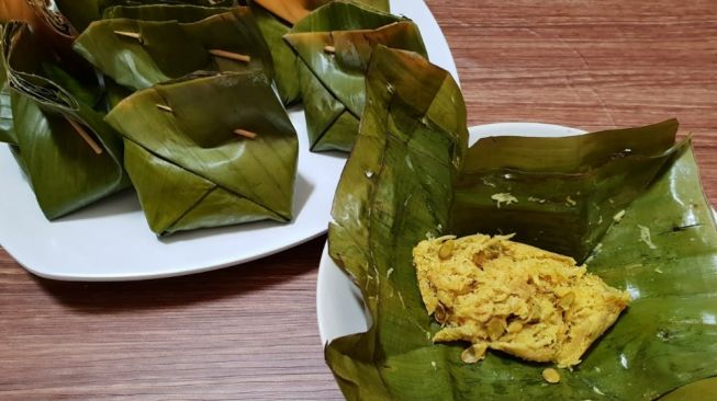 Resep Botok Teri Tempe, Mudah dan Dijamin Nikmat