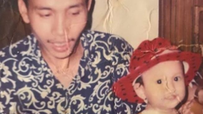 Foto Lawas Ayu Ting Ting dan Keluarga (instagram/@mom_ayting92_)