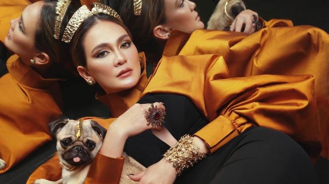 Komentar Pedas Luna Maya Soal Kontestan INTM 3 yang Mundur, Netizen: Mbak Bulan Parah Banget!