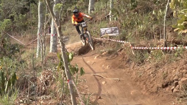 Ternadi Bike Park, salah satu trek downhill paling ekstrem di Indonesia yang akan menjadi venue kompetisi balap sepeda gunung 76 Indonesian Downhill 2022 seri kedua. [Dok. Ternadi Bike Park/76 Indonesian Downhill 2022]