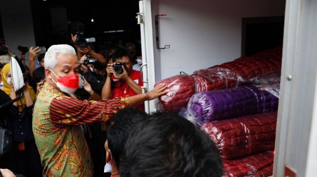 Ganjar Kirim Bantuan Senilai Rp 1,8 Miliar untuk Korban Gempa Cianjur