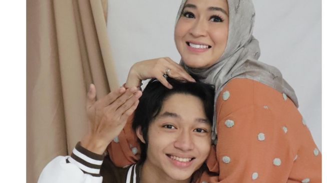 Potret Kiesha Alvaro bareng Okie Agustina (Instagram/@okieagustina_)