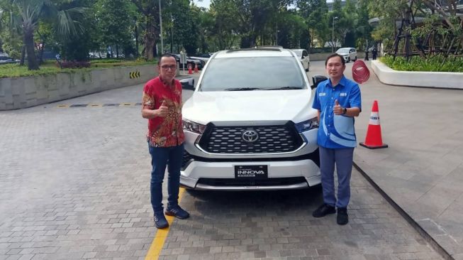 TAF menggelar pameran, test drive, serta layanan seru untuk kepemilikan All-New Toyota Kijang Innova Zenix di PIK atau Pantai Indah Kapuk [TAF].