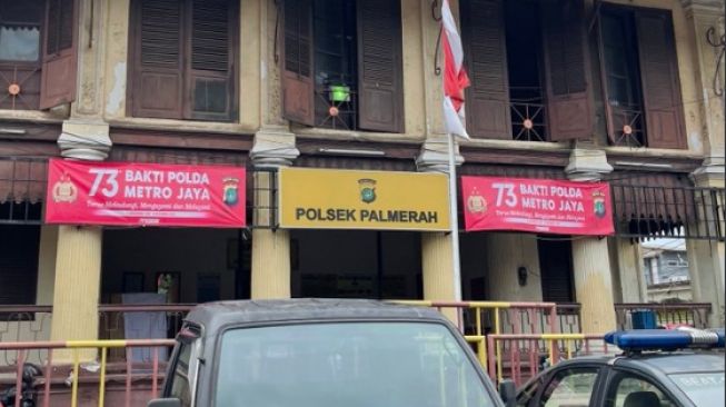 Eks Anggota Polsek Palmerah yang Teriak Padang Pelit ke Warga Dimutasi ke Polres Kepulauan Seribu