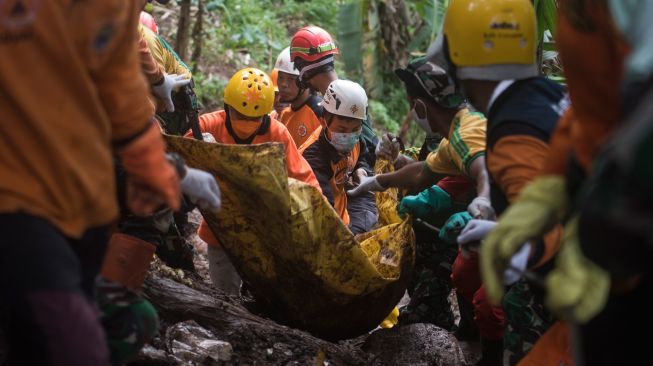 Masih Ada Yang Tertimbun, Pencarian Korban Gempa Cianjur Diperpanjang Selama Tiga Hari