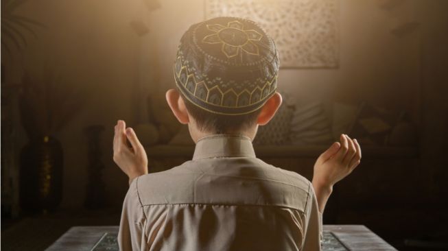 Cara Sholat Dhuha 2 Rakaat, Lengkap dengan Niat dan Bacaannya