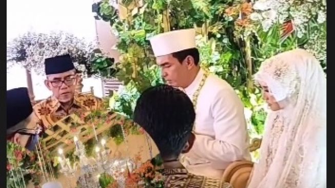 Momen pernikahan Teddy Syah [Instagram/@nitanitnot02]