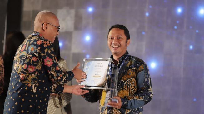 UGM Raih Predikat Terbaik Ketiga Kategori Media Sosial dalam Anugerah Media Humas Kemenkominfo