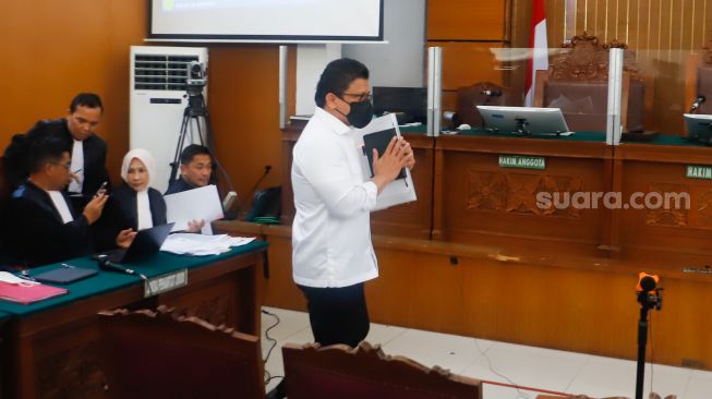 Terdakwa kasus pembunuhan Brigadir Yosua Hutabarat, Ferdy Sambo hadir untuk mengikuti sidang lanjutan di PN Jakarta Selatan, Selasa (29/11/2022). [Suara.com/Alfian Winanto]