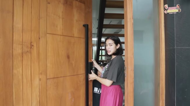 Rumah Baru Jessica Iskandar. (Dok: YouTube/Jessica Iskandar