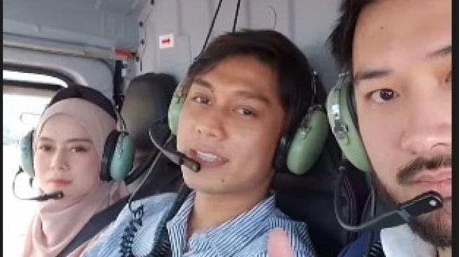 Gaya Hedon Rizky Billar dan Lesti Kejora Temui Korban Gempa Cianjur, Sampai Naik Helikopter