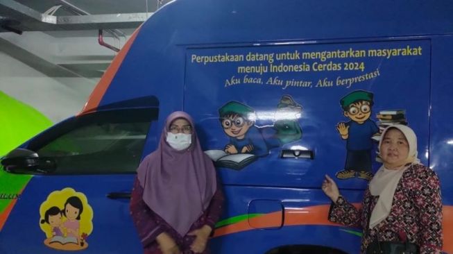 Perpusnas RI Hibahkan Mobil Perpustakaan Keliling kepada Pemkot Payakumbuh