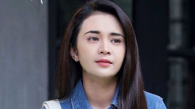 Artis Indonesia jadi PSK di film atau series (IMDb)