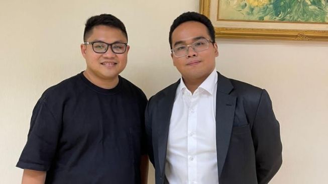 Fritz Hutapea dan Rizky Triadi, Direktur PT Visi Musik Asia