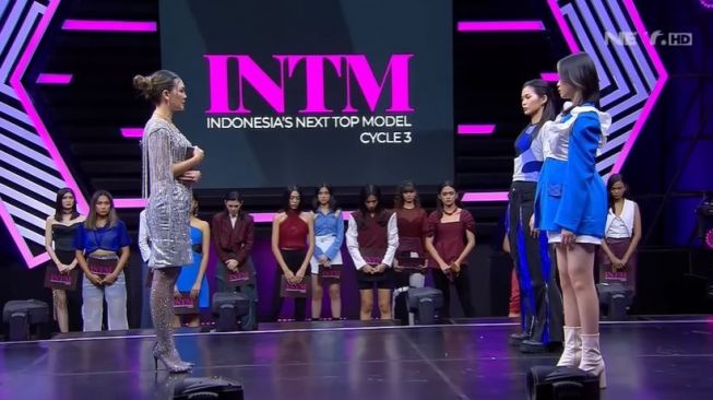 Shynka peserta INTM Cycle 3 mengundurkan diri. (YouTube/ Indonesia's Next Top Models)