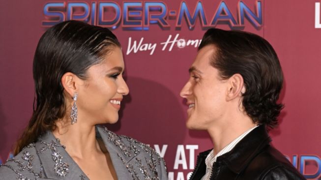 Tom Holland dan Zendaya (IMDb)