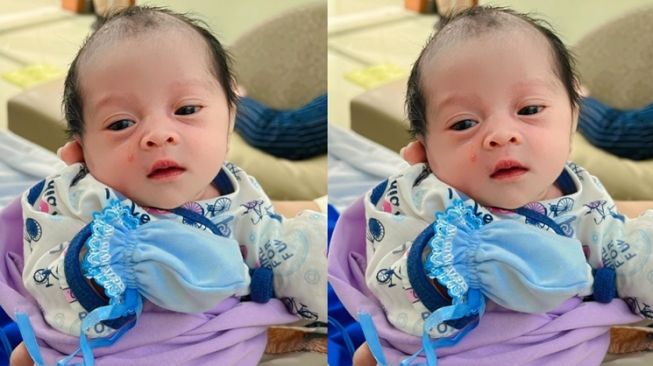 Potret Baby Sumehra Putri Syifa Adik Ayu Ting Ting (instagram/@mom_ayting92_ )