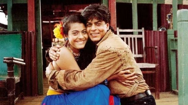  Potret Lawas Kajol di Awal Karier (IMDb)