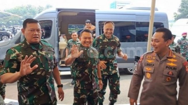 Adu Hebat KSAL Yudo Margono vs KSAD Dudung, Jadi Calon Panglima TNI Kini dan Masa Depan?