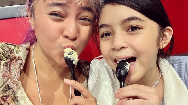 Potret Kompak Marshanda dan Sienna(Instagram/@marshanda99)