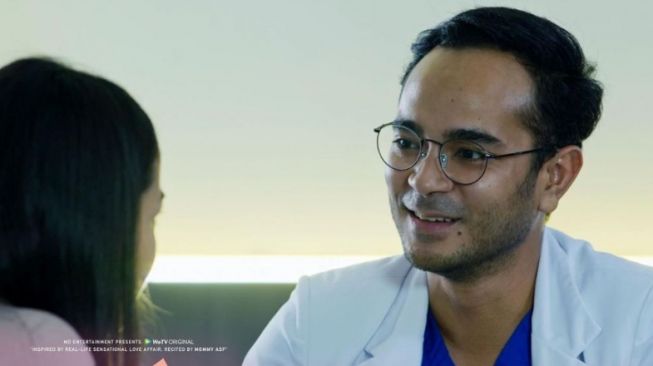 Artis Indonesia Jadi Dokter di Web Series. (Instagram/layanganputus.md)