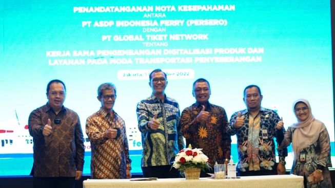 ASDP Tingkatkan Kualitas Layanan Digitalisasi Transportasi Penyeberangan Bersama Tiket.com