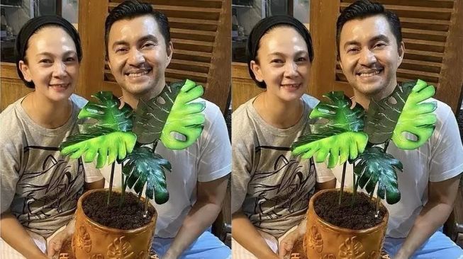 Potret kue ultah suami artis (Instagram/@anjasmara)