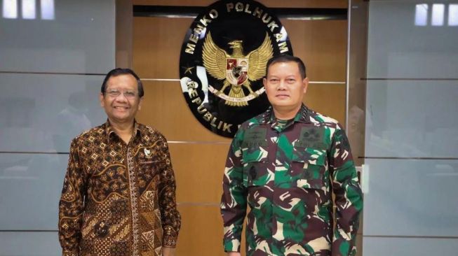 Pernah Diajak Naik Kapal Perang, Mahfud MD: Kemampuan Andika Perkasa dan Yudo Margono Sama