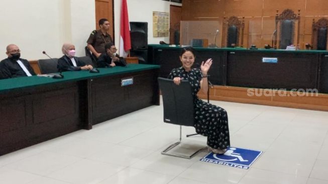 Nikita Mirzani Minta Tak Ditahan, Alasan Saraf Kejepit Sering Kambuh