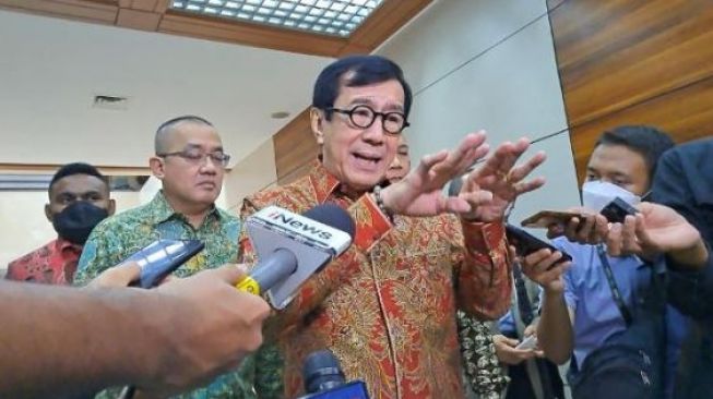 Anaknya Disebut Terlibat Monopoli Bisnis di Lapas, Menkumham Yasonna: Bohong Besar Itu!