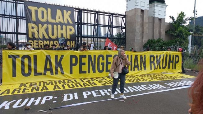 Pasal Kontrasepsi di RKUHP Dinilai Bermasalah, Koalisi Masyarakat Sipil: Mengajarkan Kontrasepsi Bukan Aib!