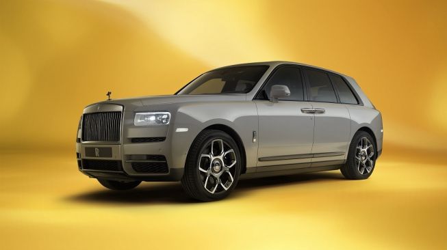 Cullinan Inspired by Fashion Re-Belle Tempest Grey [Rolls-Royce Motor Cars]