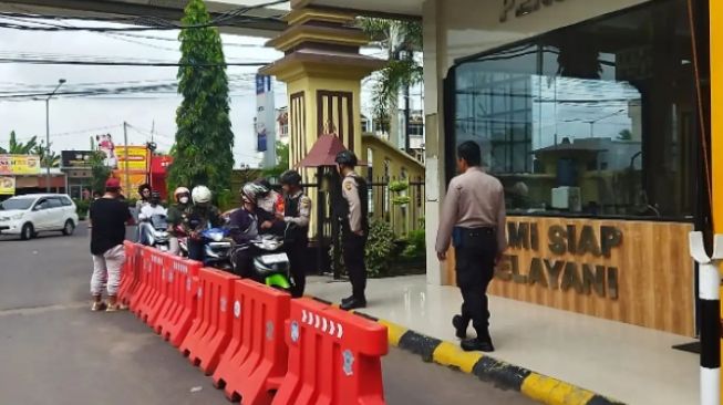 Pasca Teror Bom Bunuh Diri di Mapolres Astana Anyar, Kapolda Sumsel Beri Atensi Ini Pada Anggota