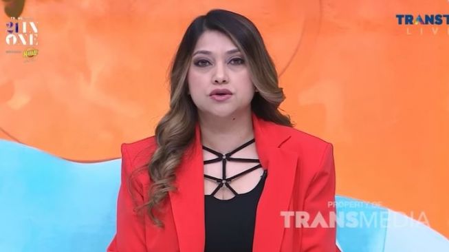 Sarah Azhari. (YouTube/ TRANS TV Official)