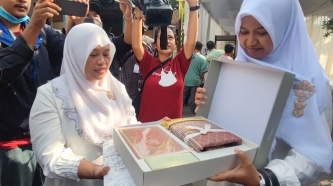 Gelar Semaan Al Quran, Ini Souvenir Erina Gudono untuk Tamu Undangan