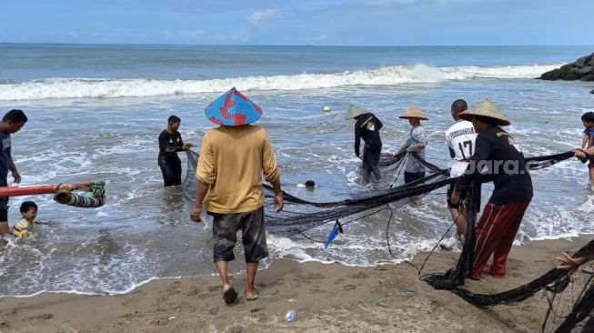 Maelo Pukek, Menjemput Berkah Laut Tanpa Merusak Habitat Ikan