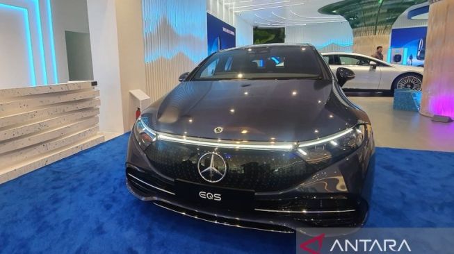 Mercedes EQS, mobil listrik produksi Mercedes EQ [ANTARA/Livia Kristianti]