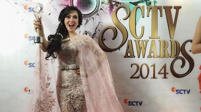 Potret Syahrini dari Masa ke Masa (Instagram/@princessyahrini)