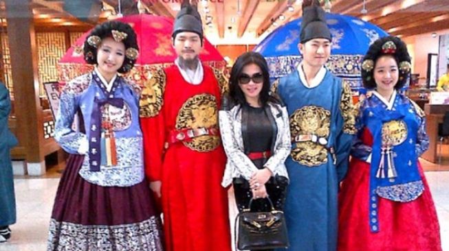 Potret Lawas Syahrini Liburan ke Korea Selatan (Instagram/@princessyahrini)