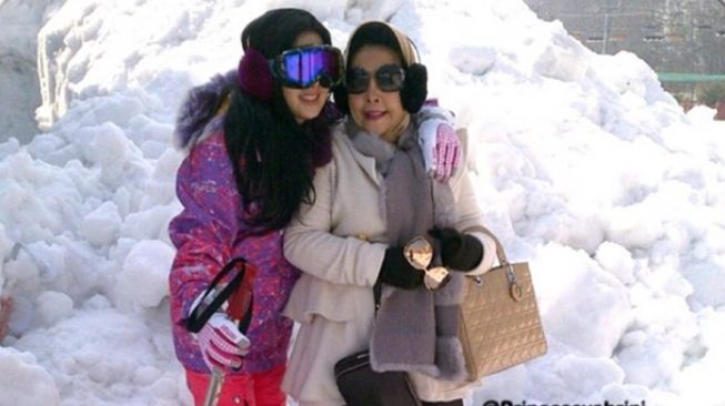 Potret Lawas Syahrini Liburan ke Korea Selatan (Instagram/@princessyahrini)