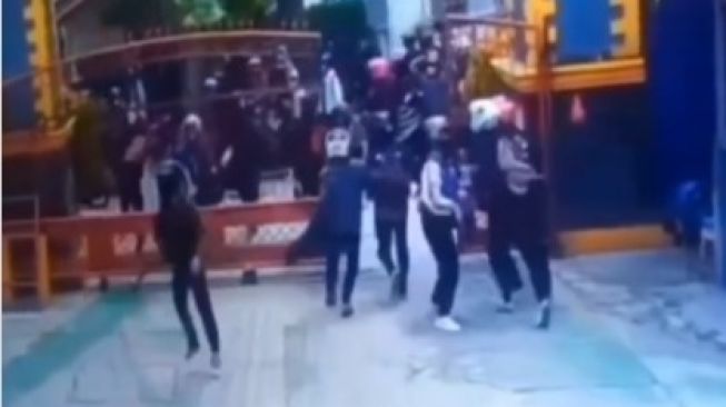 Tawuran Antar Pelajar SMK di Kota Semarang Viral, 10 Orang Diamankan Polisi