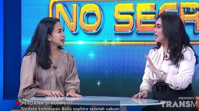 Bella Saphira ceritakan hubungan dengan anak tirinya. (YouTube/ TRANS TV Official)